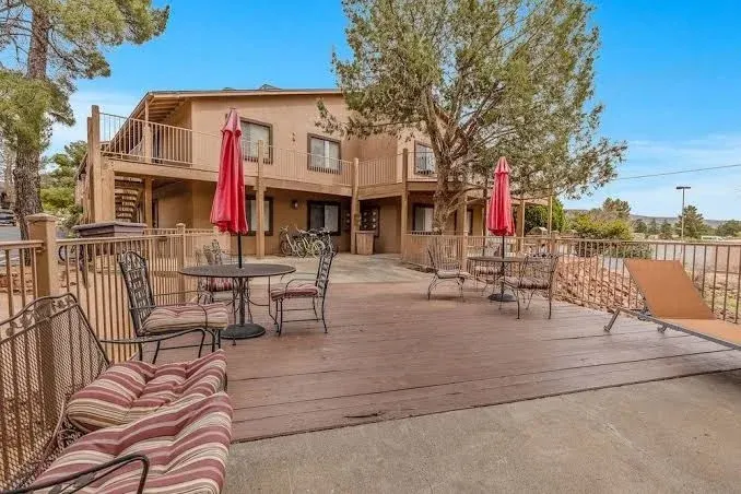 Casa Cortez - Cozy Quiet by Trails and Restaurants!