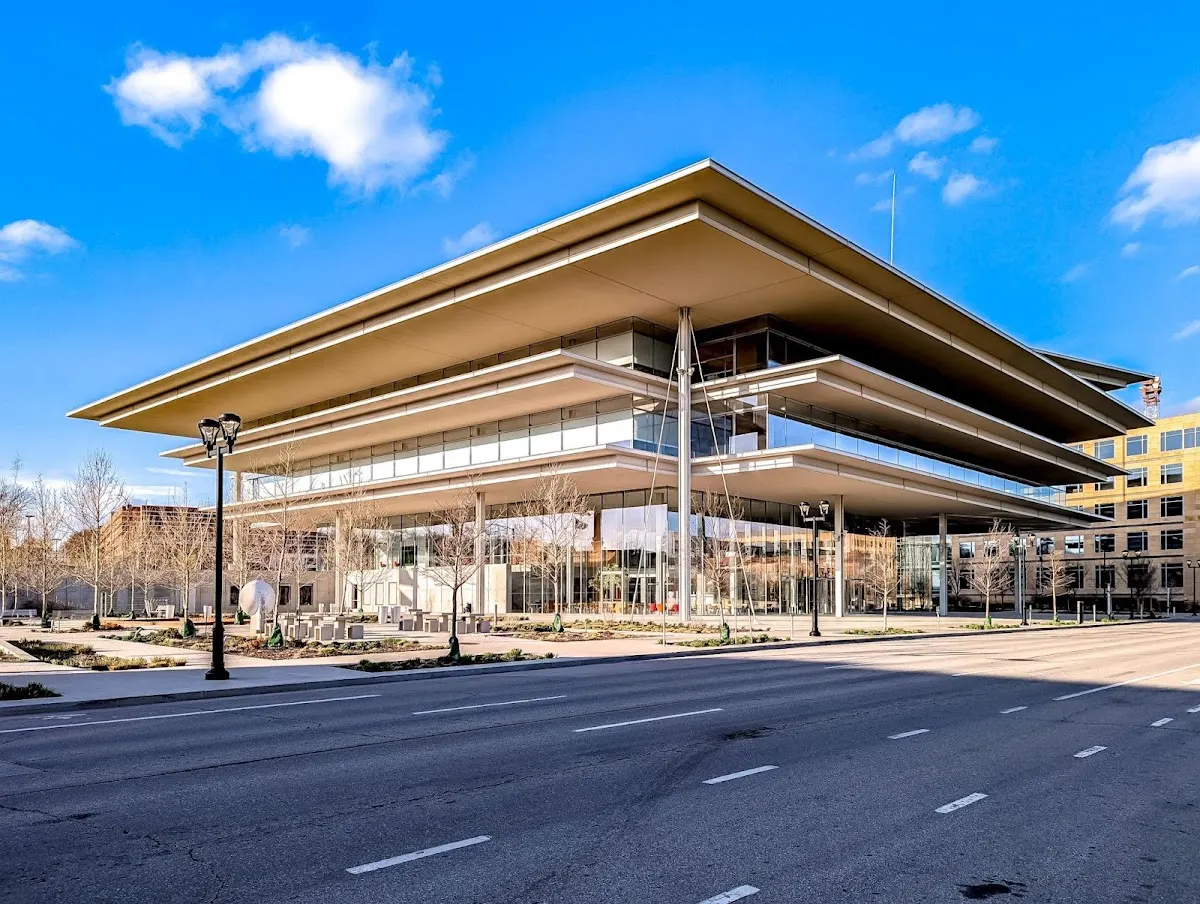 Kasa Downtown Des Moines