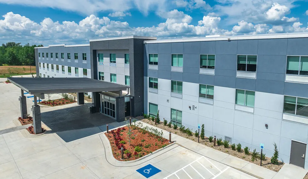 Holiday Inn Express & Suites Springdale Fayetteville Area, an IHG Hotel