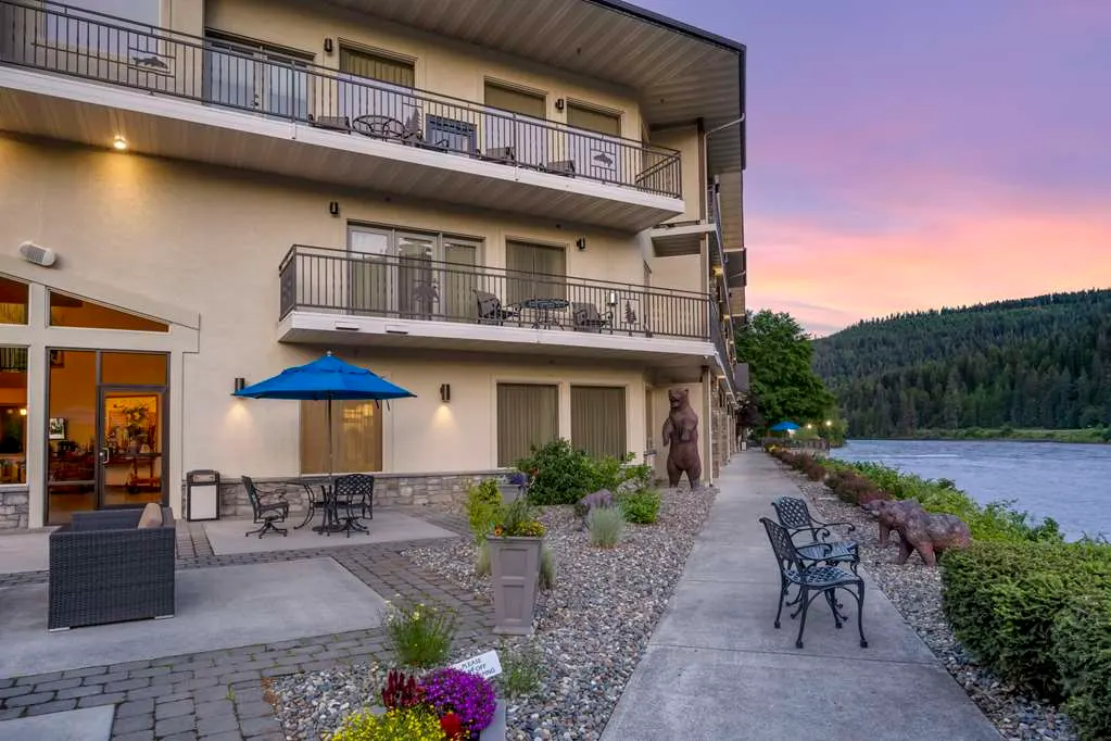 Best Western Lodge at River's Edge