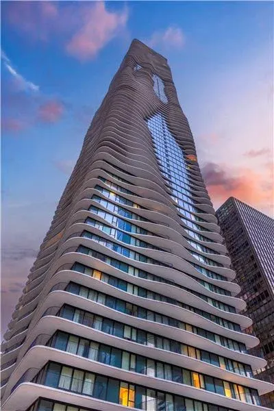 Radisson Blu Aqua Hotel, Chicago