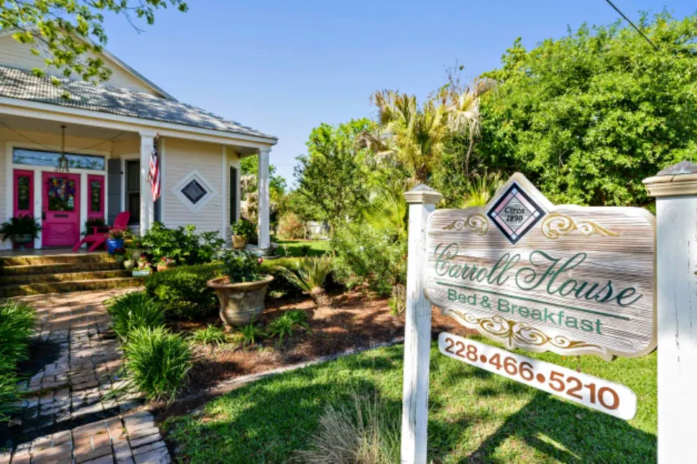 Carroll House Bed & Breakfast