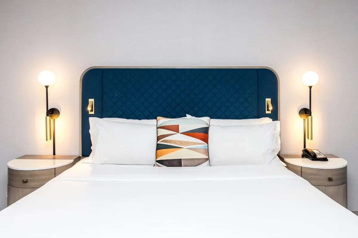 voco the Clair Cincinnati Downtown by IHG