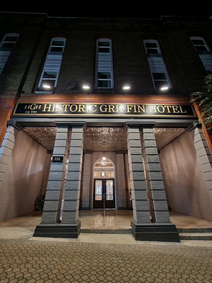 The Historic Griffin Hotel