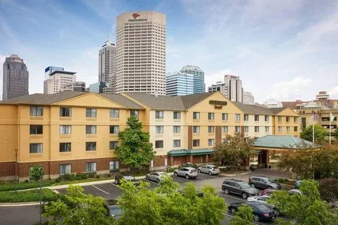 Courtyard by Marriott Indianapolis at the Capitol