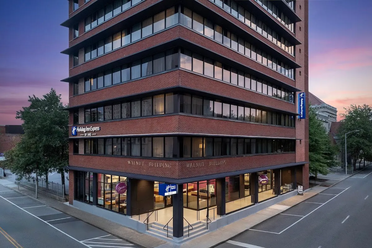 Holiday Inn Express Knoxville Downtown by IHG