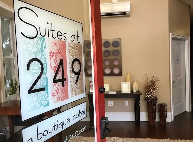 Suites at 249
