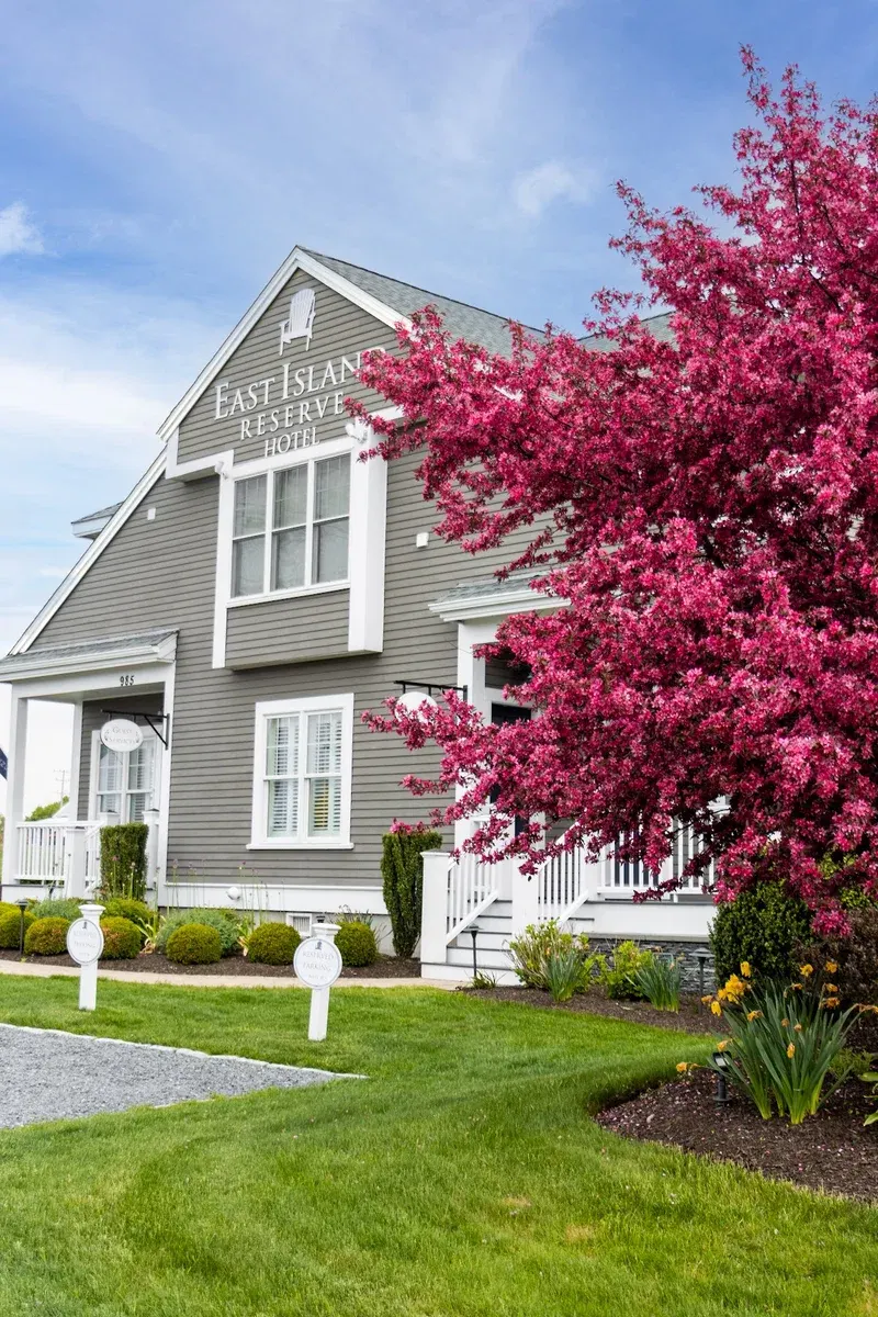 East Island Reserve Hotel