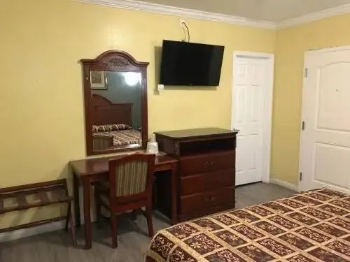 Colony Inn Motel