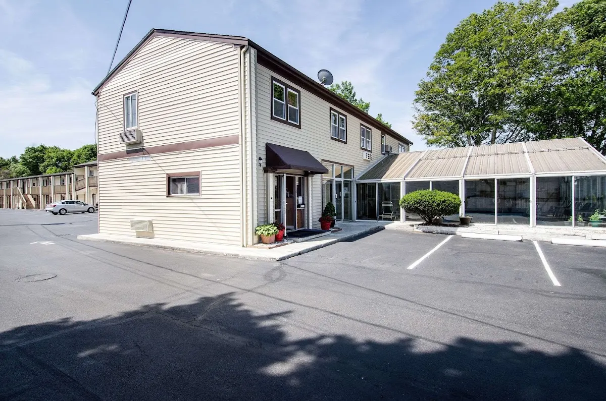 Econo Lodge West Yarmouth on Cape Cod