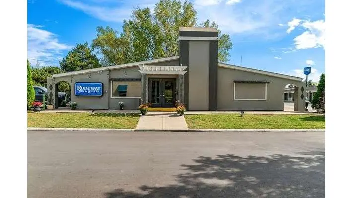 Rodeway Inn & Suites Saginaw I-675