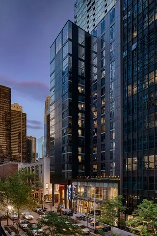Aloft by Marriott Chicago Mag Mile