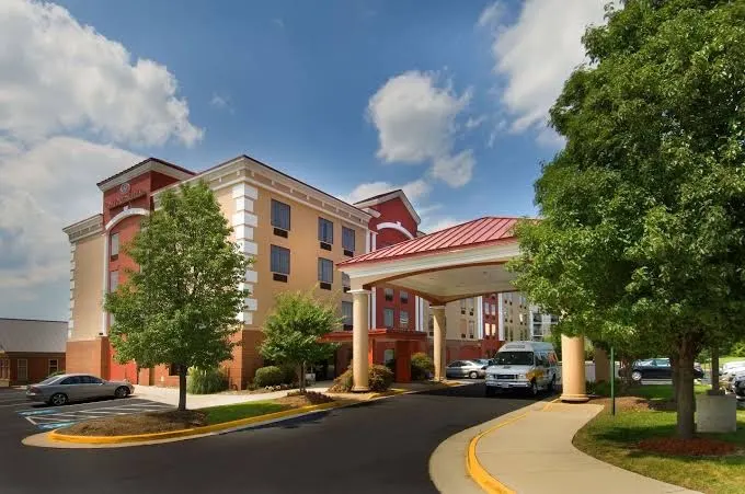 Comfort Suites Chantilly - Dulles Airport