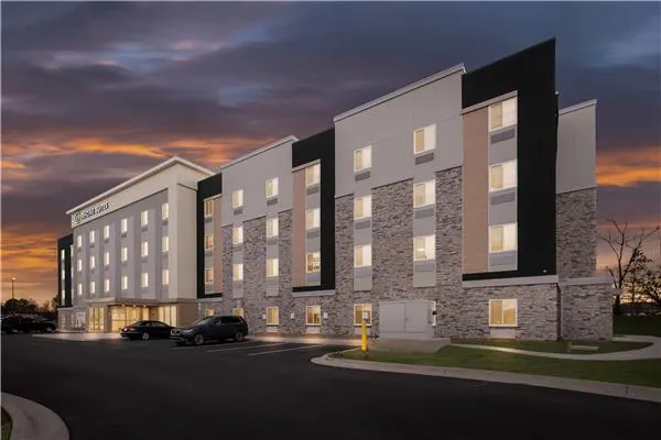 Everhome Suites Huntsville - Research Park