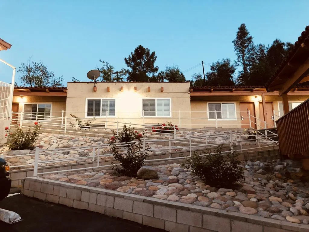 New American Inn & Suites