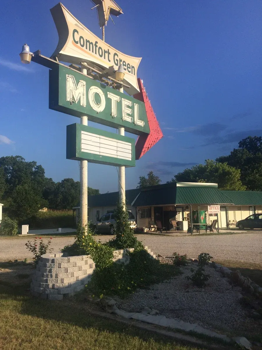 Comfort Green Motel