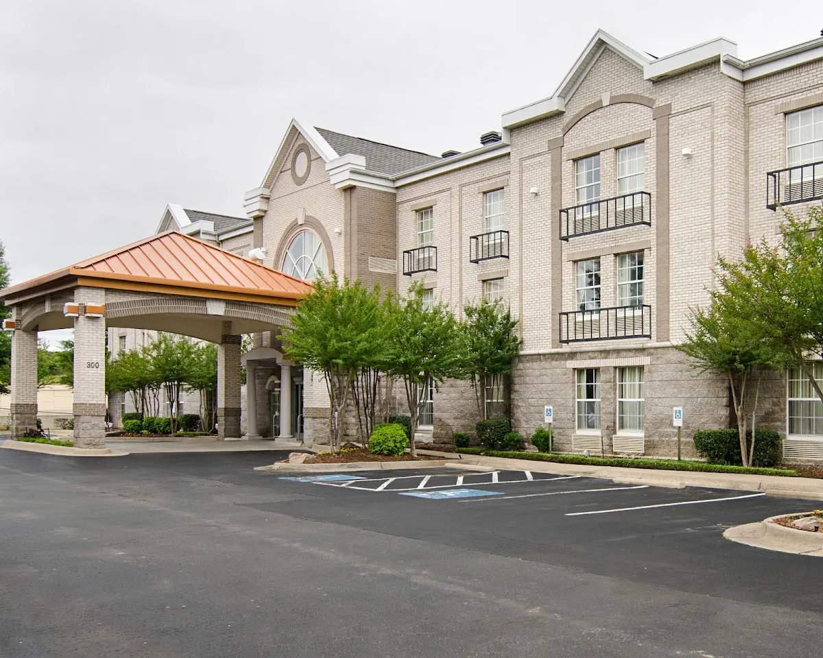 Quality Inn & Suites Little Rock West