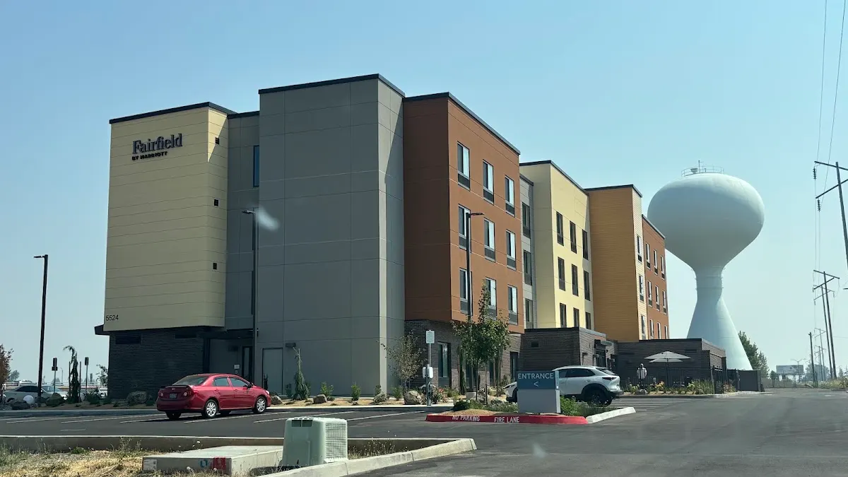 Fairfield by Marriott Inn & Suites Salem North