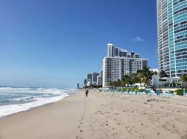 The Tides on Hollywood Beach