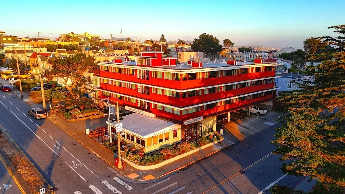Seal Rock Inn