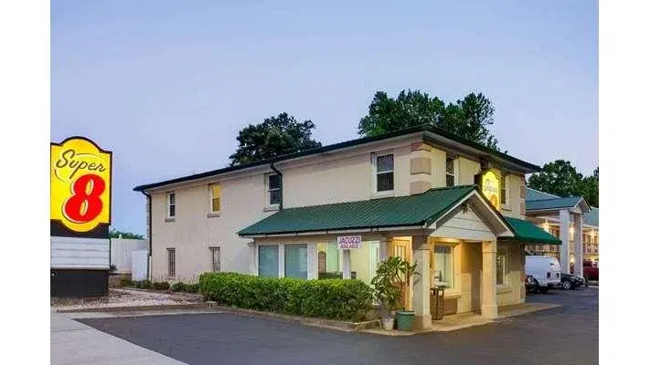 Super 8 by Wyndham Charlotte Downtown Area