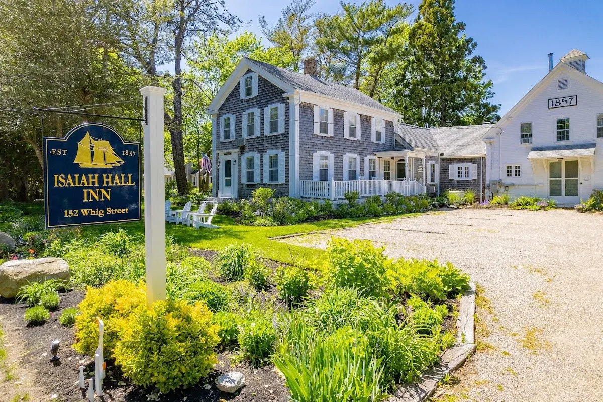 Isaiah Hall Bed & Breakfast