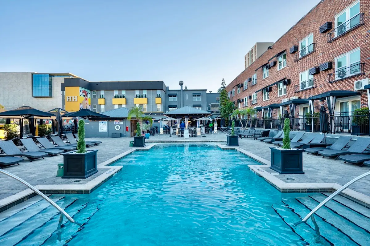 Hollander Hotel St. Petersburg / Downtown