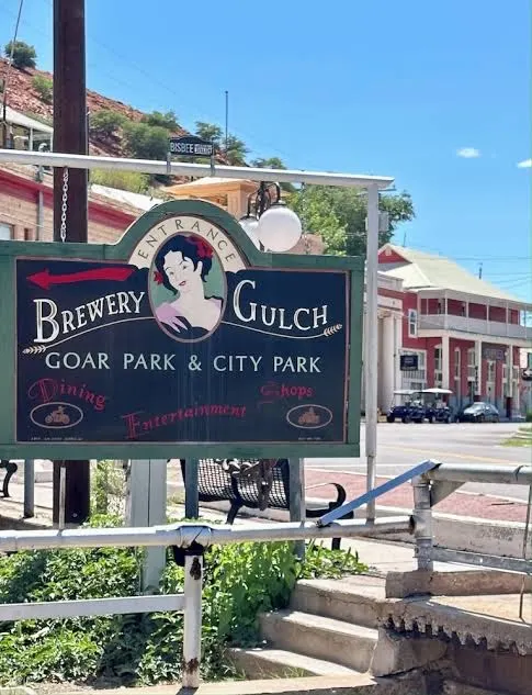 Bisbee Brownstone Suites Hotel