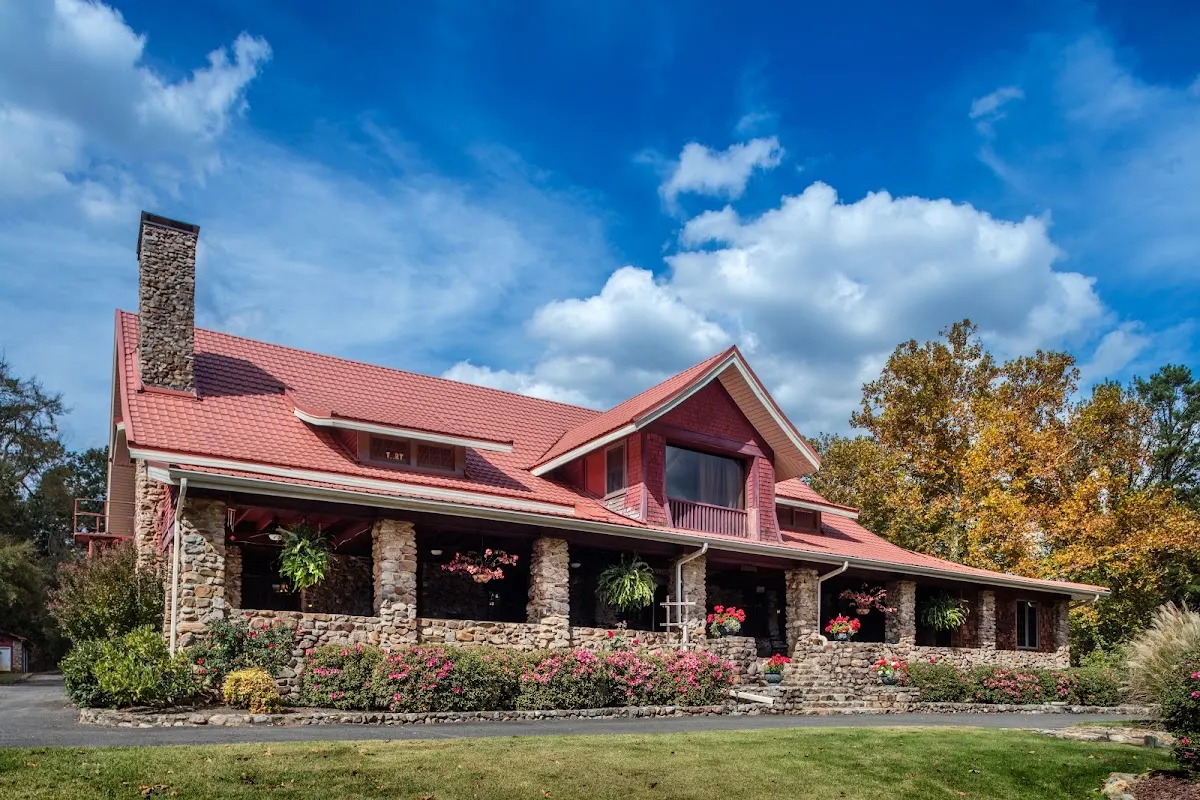 Hilltop Manor Bed and Breakfast