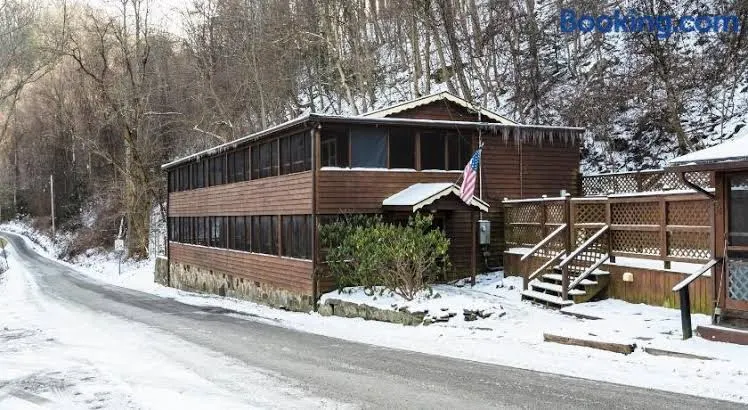 Cheatriver Lodge
