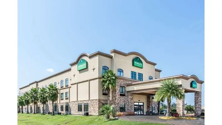 Wingate by Wyndham Lake Charles Casino Area