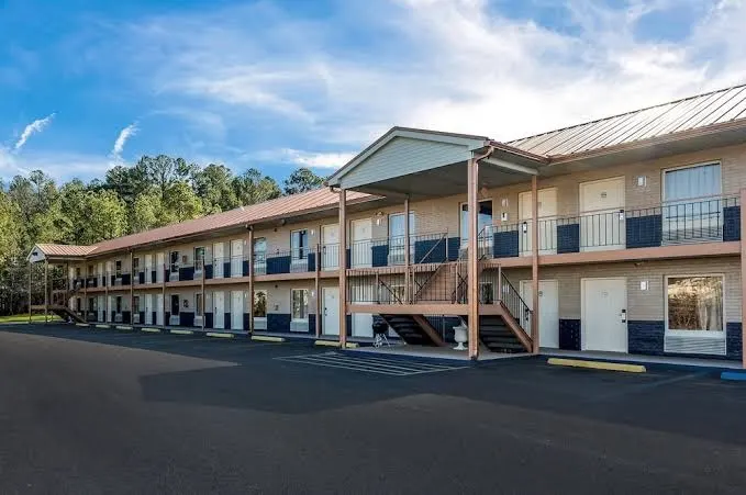Econo Lodge Selmer