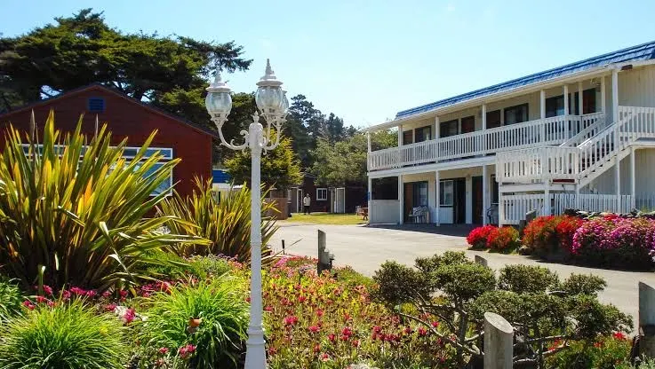 Coast Inn & Spa