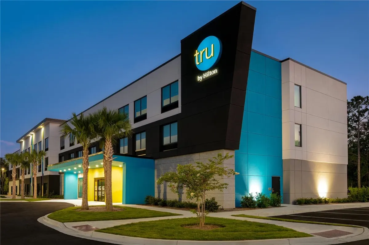 Tru by Hilton Brunswick