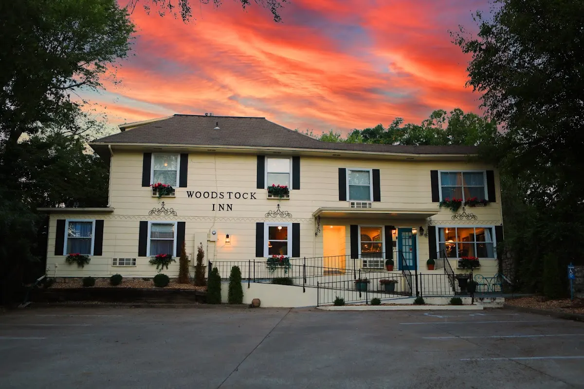 Woodstock Inn Bed & Breakfast