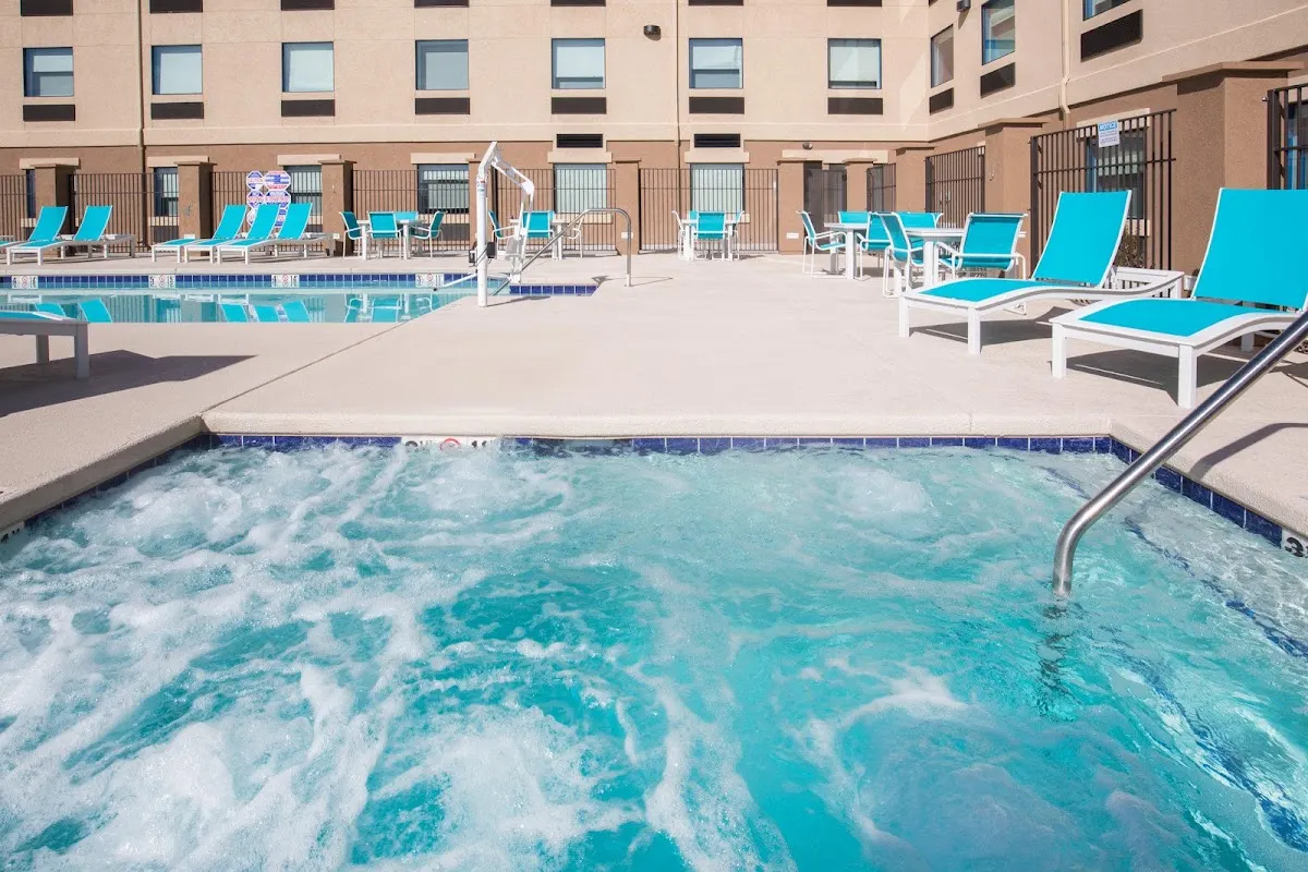 Holiday Inn Express & Suites Pahrump by IHG