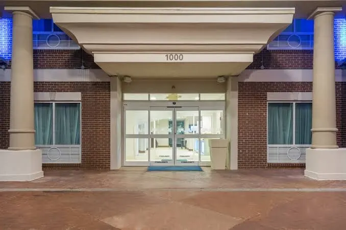 Holiday Inn Express & Suites Frankfort, an IHG Hotel