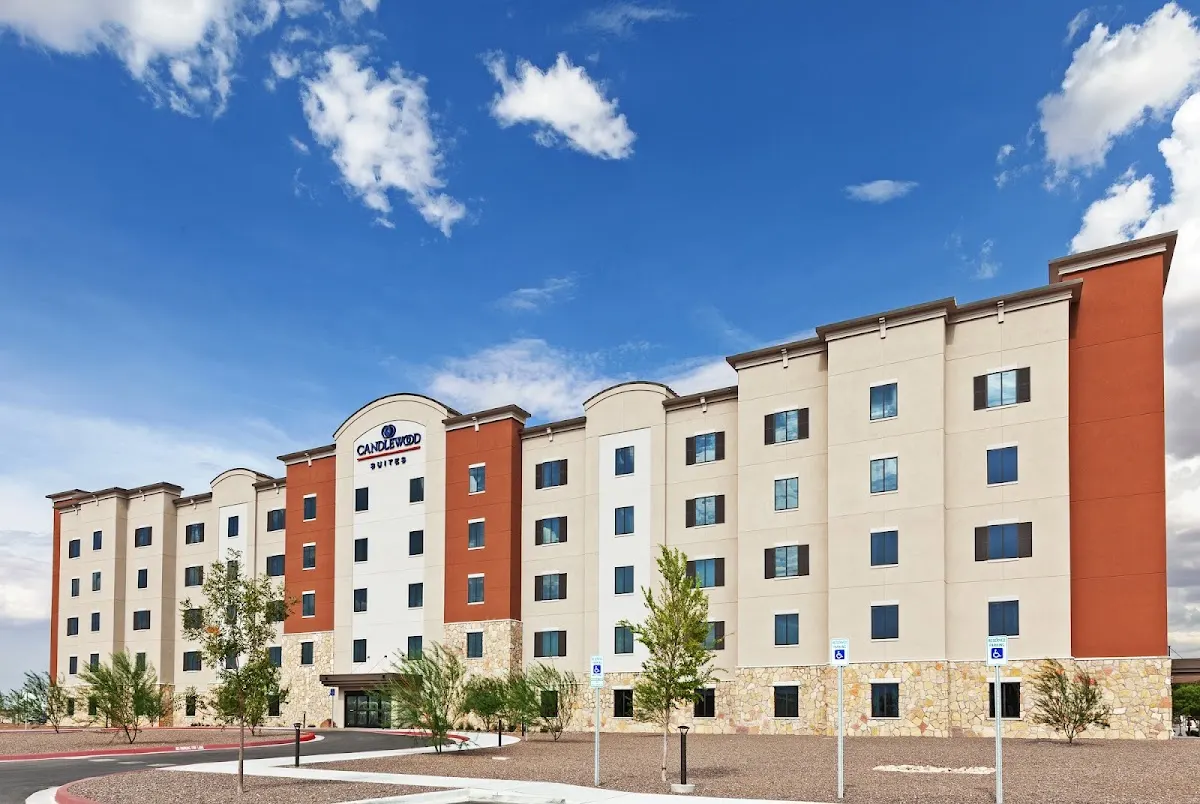 Candlewood Suites Building 11193