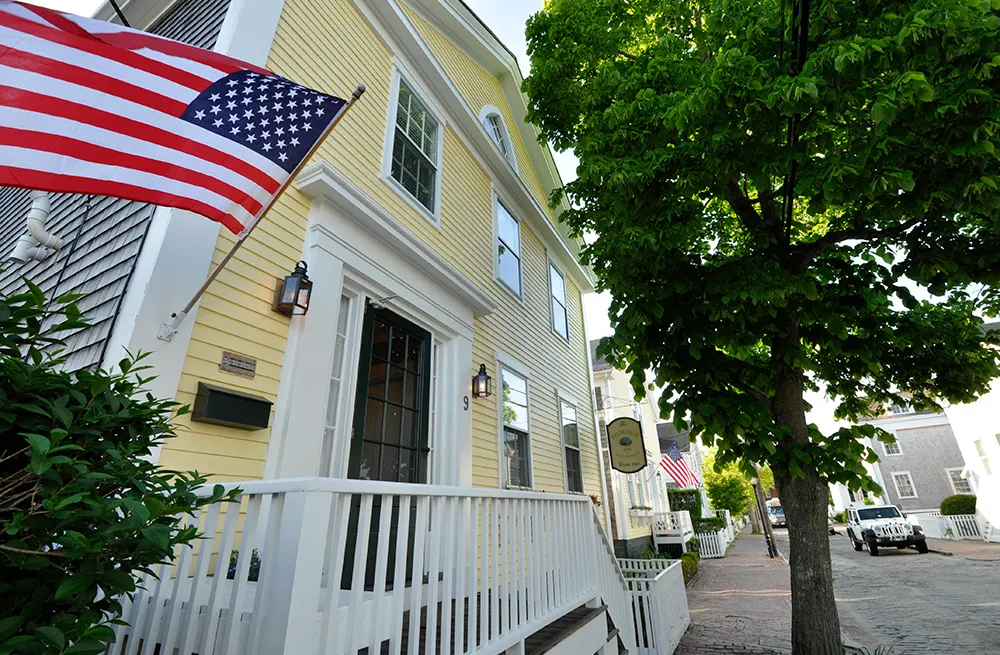 Periwinkle Inn
