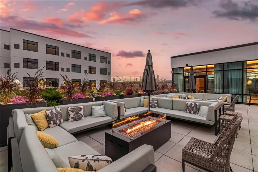 Cambria Hotel Portland Downtown Old Port