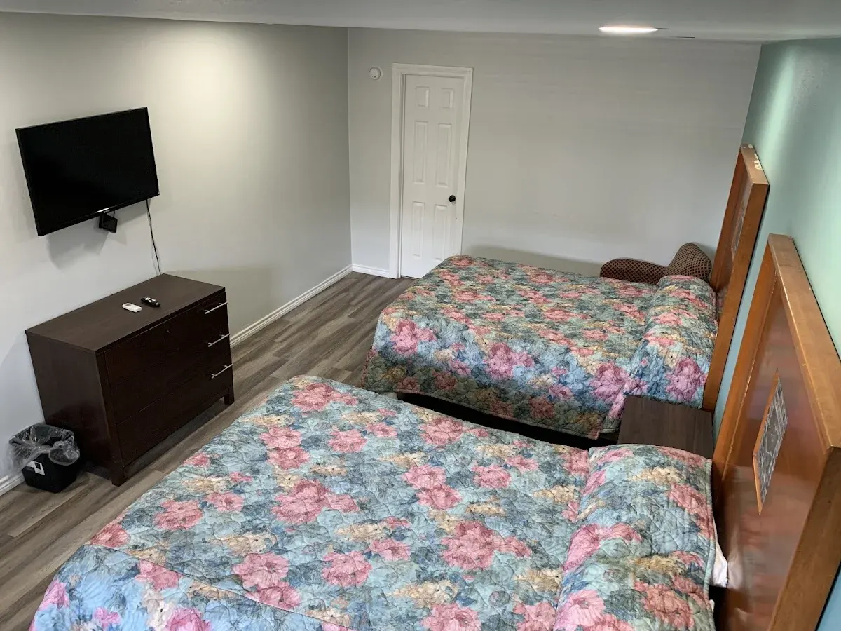 Red Carpet Motel