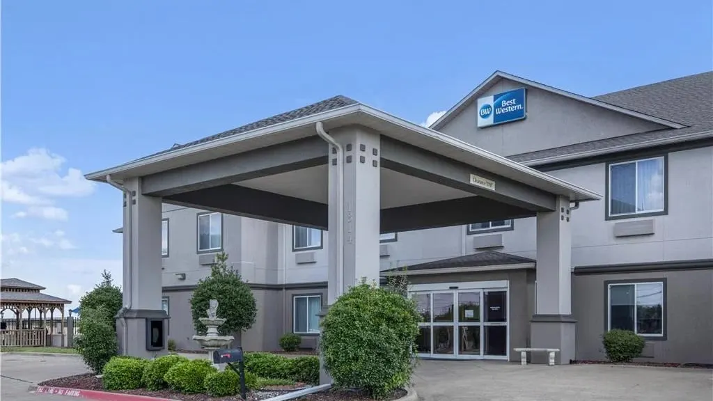 Best Western Limestone Inn & Suites