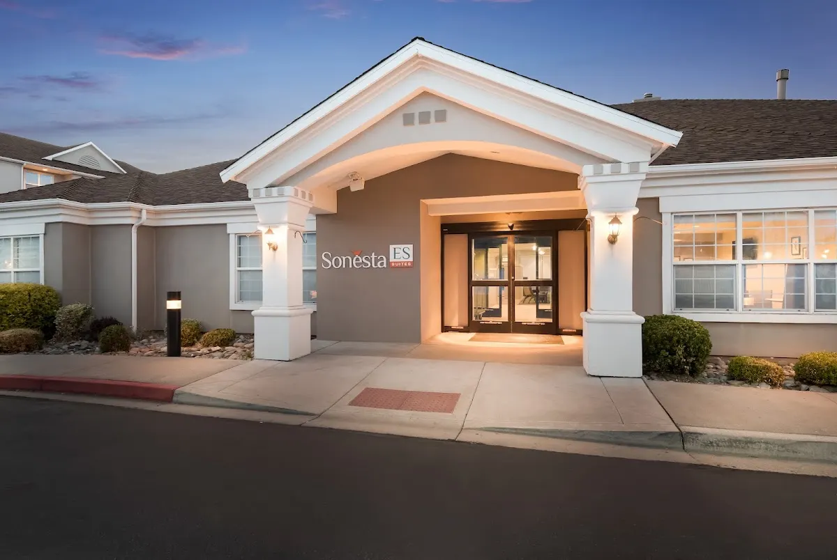 Sonesta ES Suites Reno