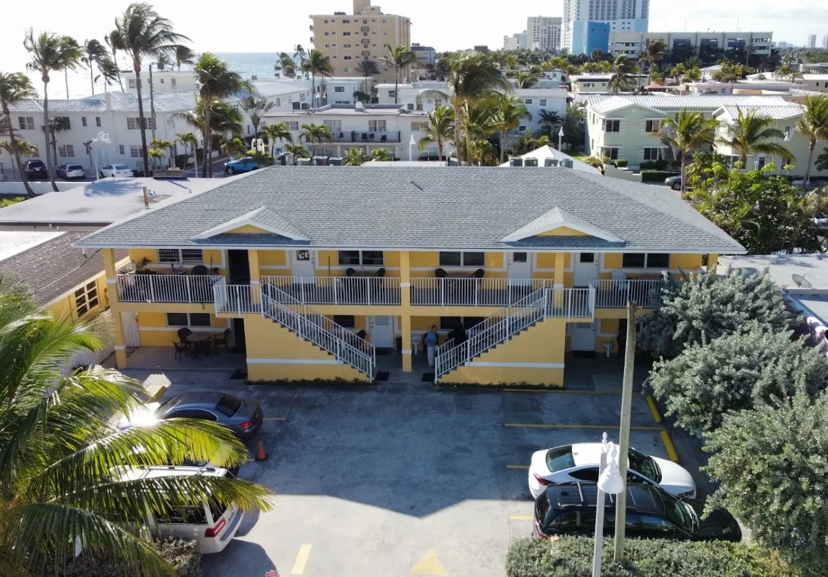 Hollywood By the Sea Hotel
