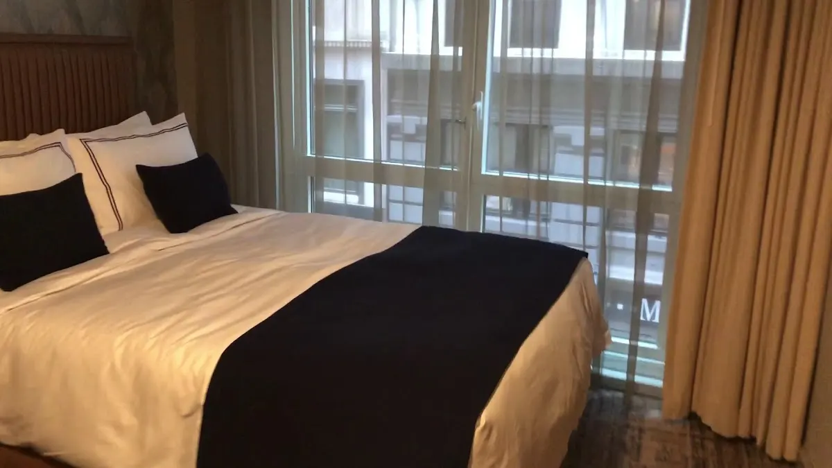 Artezen Hotel