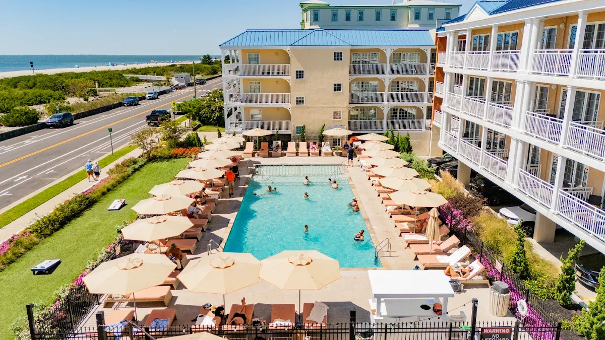 La Mer Beachfront Resort