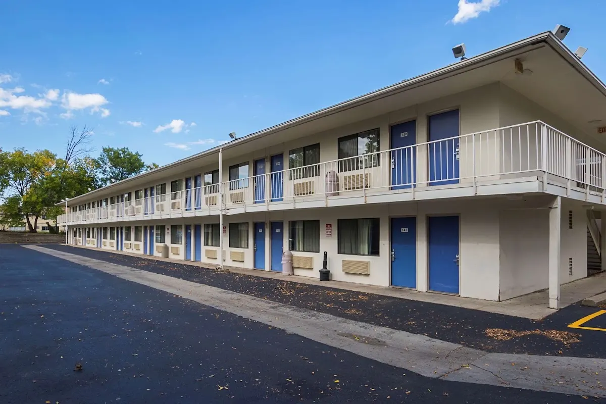 Motel 6 Rochester, MN
