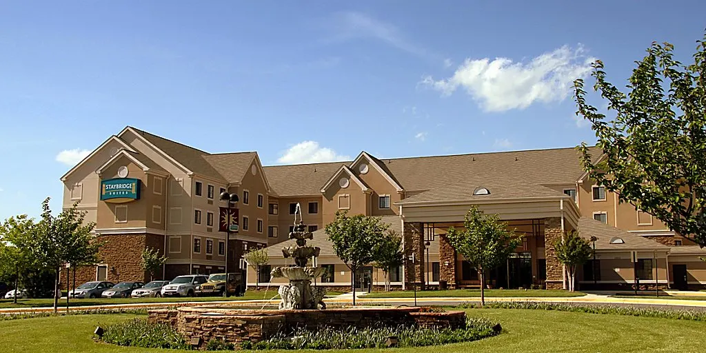 Staybridge Suites Chantilly Dulles Airport by IHG