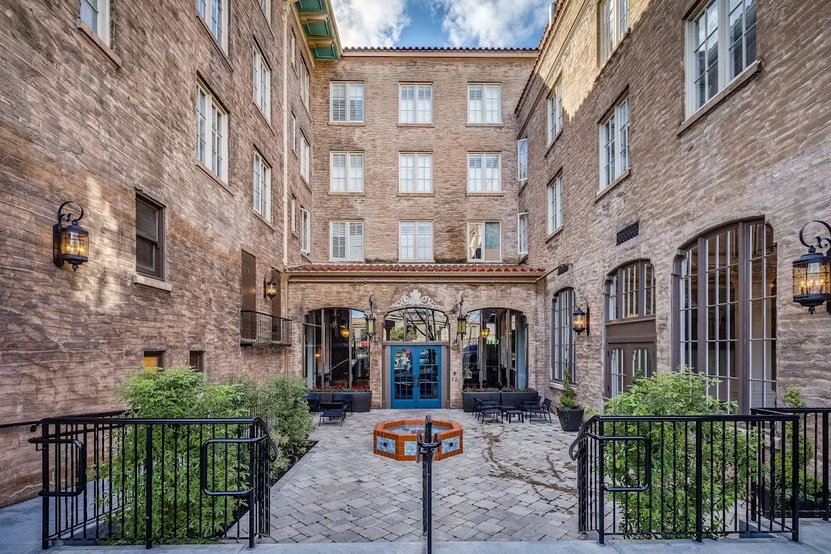 Hotel Petaluma, Tapestry Collection by Hilton
