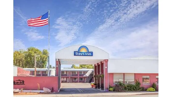 Days Inn by Wyndham Burns